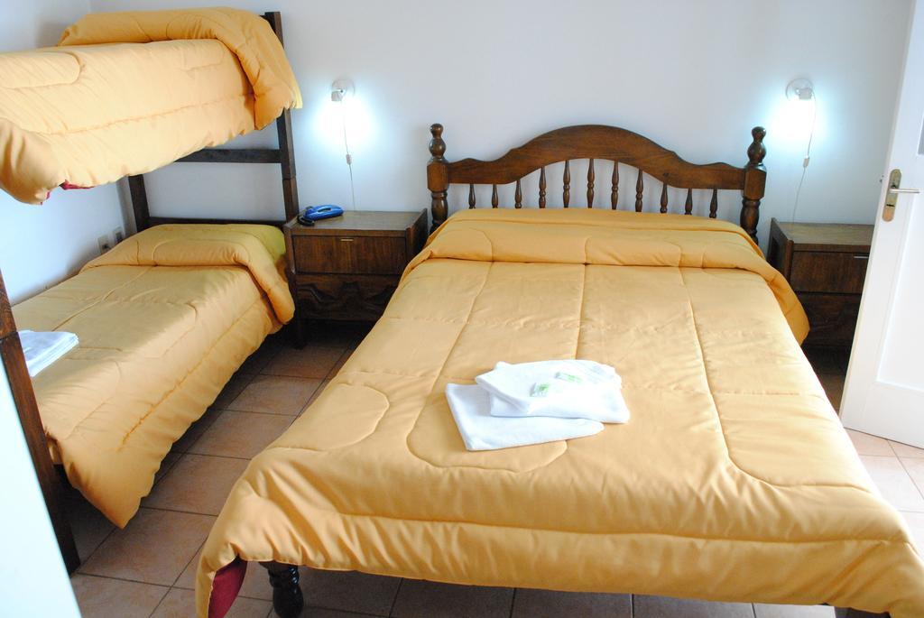 Hotel Romi Κολονία ντε Σακραμεντο Δωμάτιο φωτογραφία