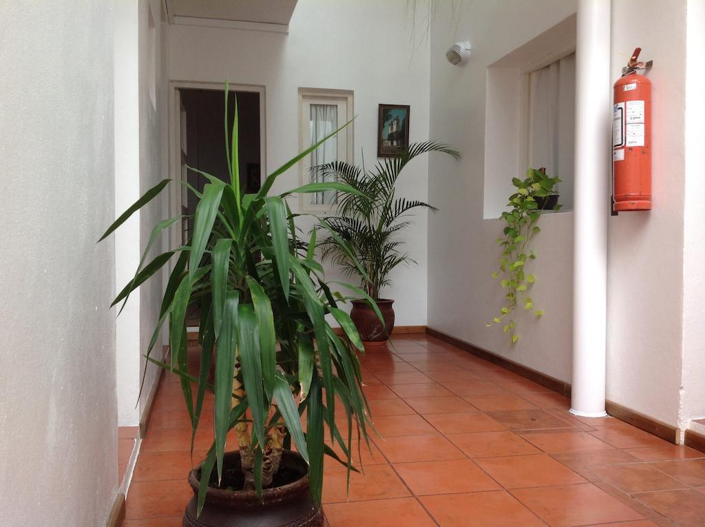Hotel Romi Κολονία ντε Σακραμεντο Εξωτερικό φωτογραφία