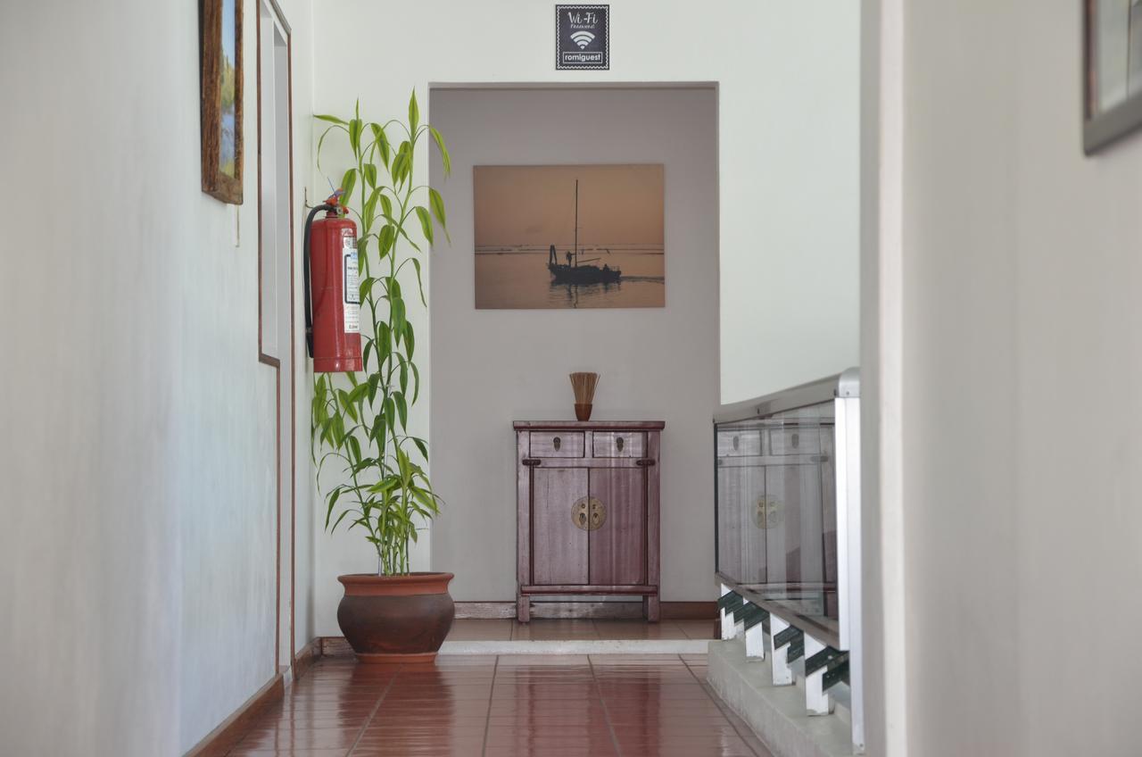Hotel Romi Κολονία ντε Σακραμεντο Εξωτερικό φωτογραφία
